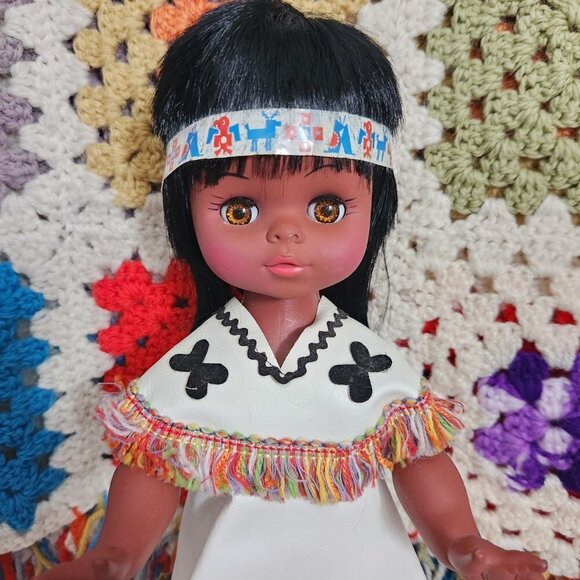 Vintage Regal Native American Doll Faux Doeskin Outfit Fringed Edges Sleepy Eyes - Picture 2 of 11